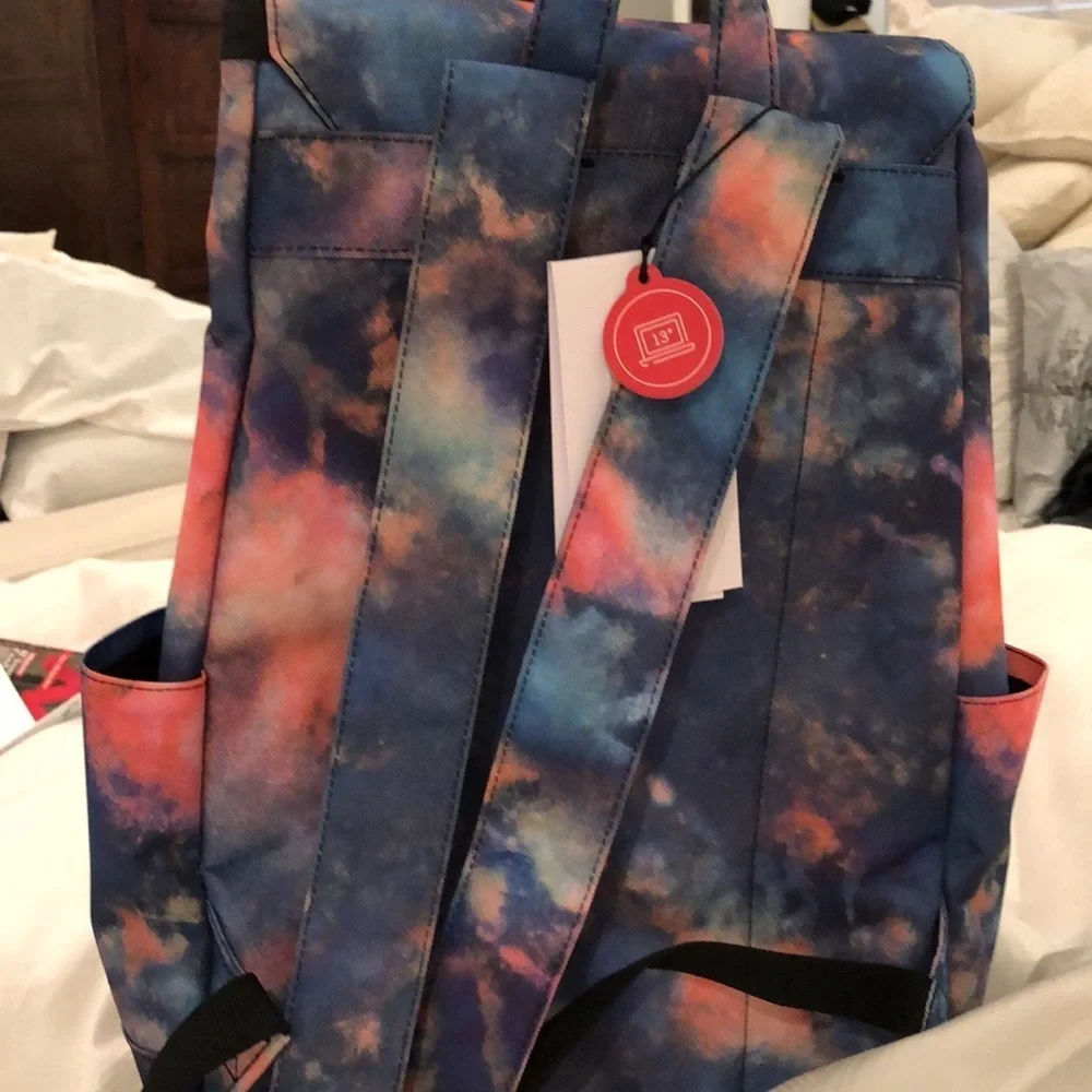 HERSHEL SUPPLY CO. RETREAT SMALL BACKPACK in Mineral Burst 💥 NWT